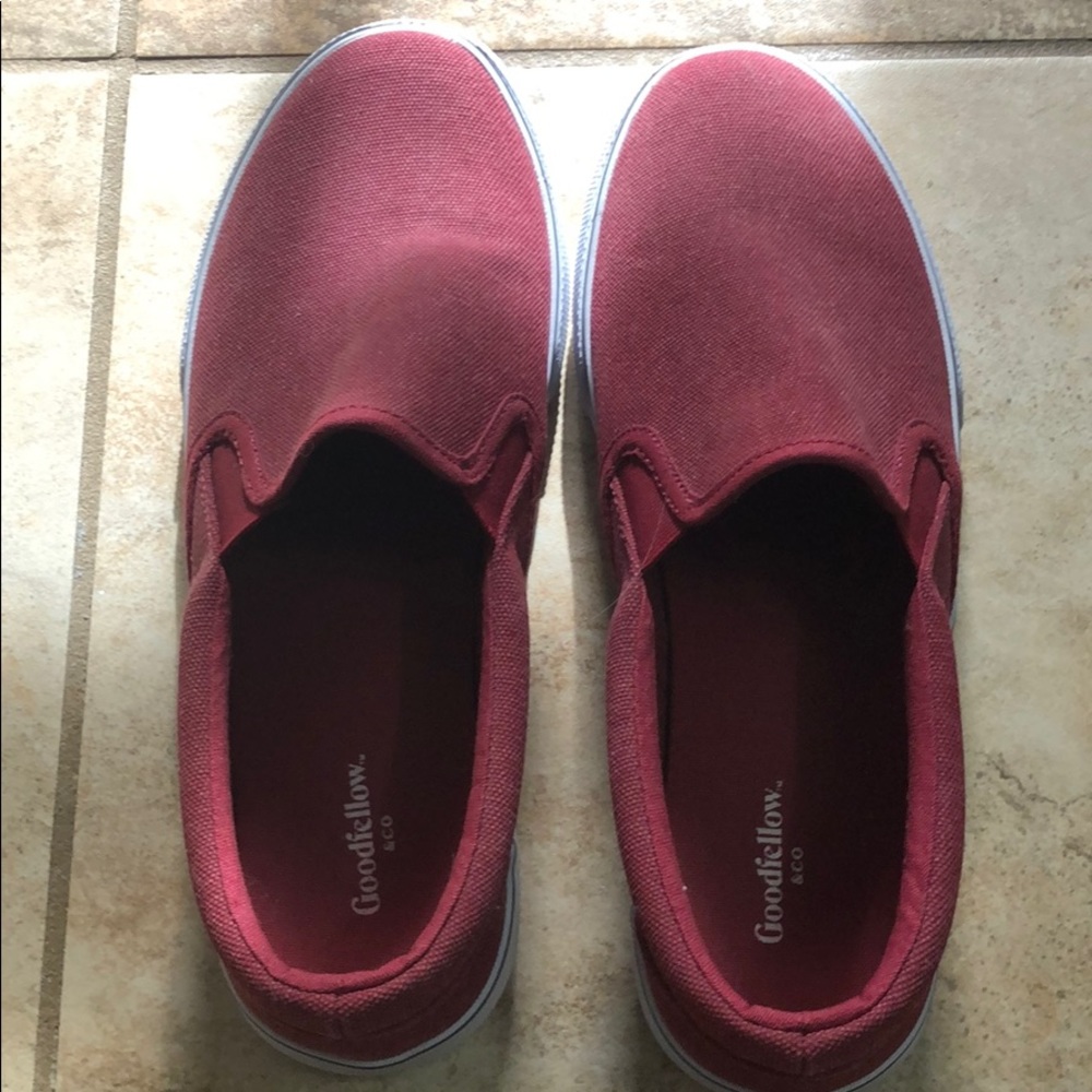Men’s slip on shoes